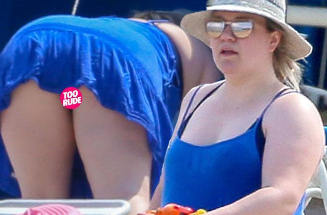 Kelly Clarkson Weight Gain Beach Vacation Hawaii