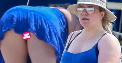 Kelly Clarkson Weight Gain Beach Vacation Hawaii