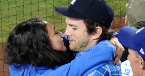 //mila kunis ashton kutcher kiss dodger game pp