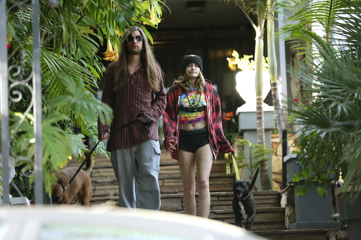 Paris Jackson And Beau Walk Dog After Her Suicide Attempt