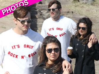 //ashton kutcher mila kunis australia inf