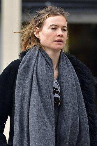 23 Stars Who've Gone Without Make-Up In 2013