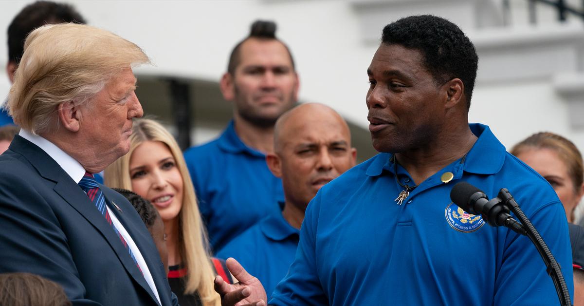 NFL legend Herschel Walker's son carries on family tradition of athleticism  through cheerleading - CBS News