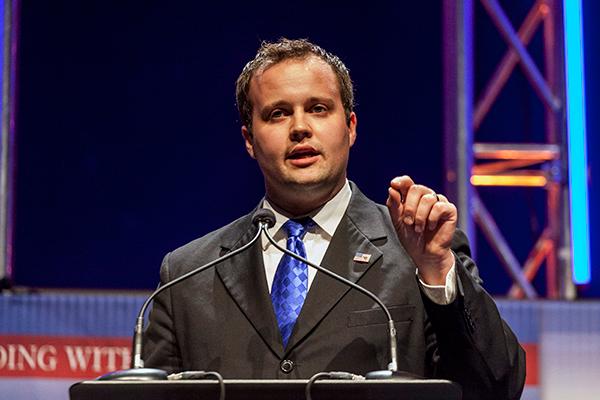 //josh duggar hypocrite cheating scandal