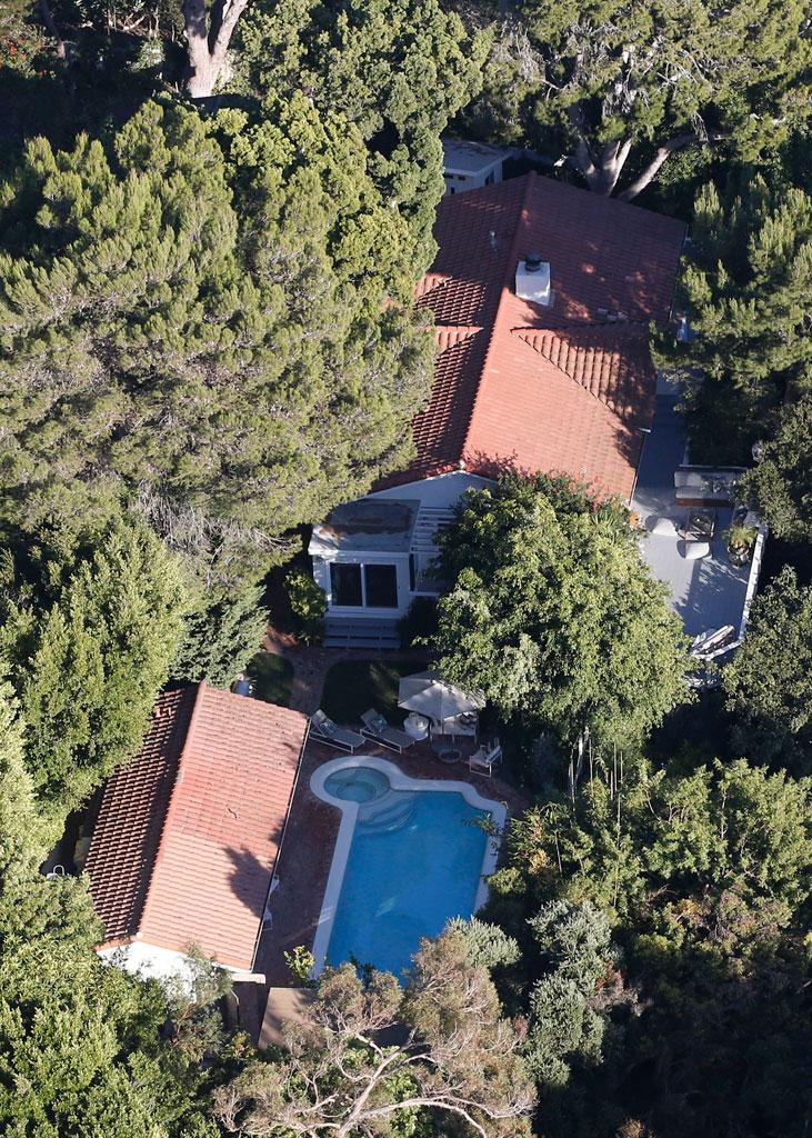 Miranda Kerr First Sighting Home Invasion