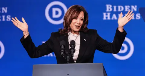 vice president kamala harris confronted historic visit abortion clinic