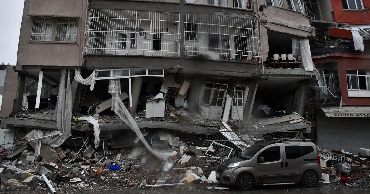 Video Shows Turkish Apartment Building Collapse During Deadly 7.8 Earthquake