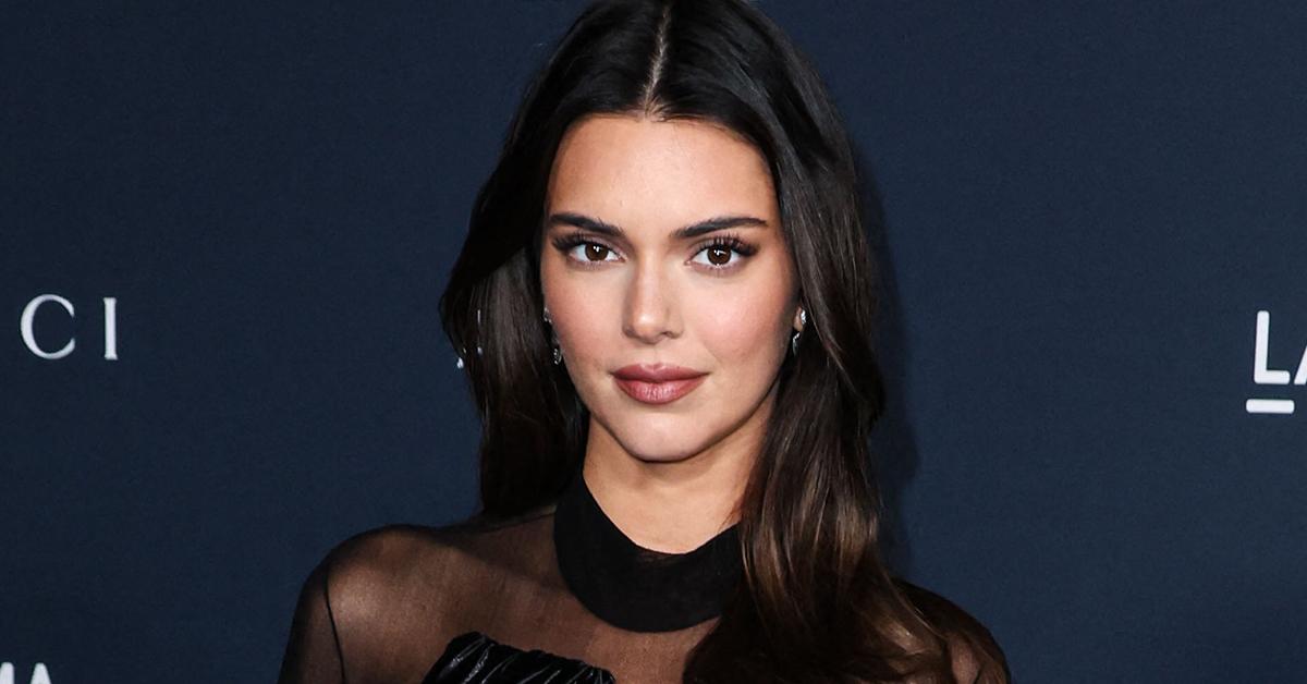 Kendall Jenner Fans Conflicted Over Her 'Forbes' 30 Under 30 Cover - Parade