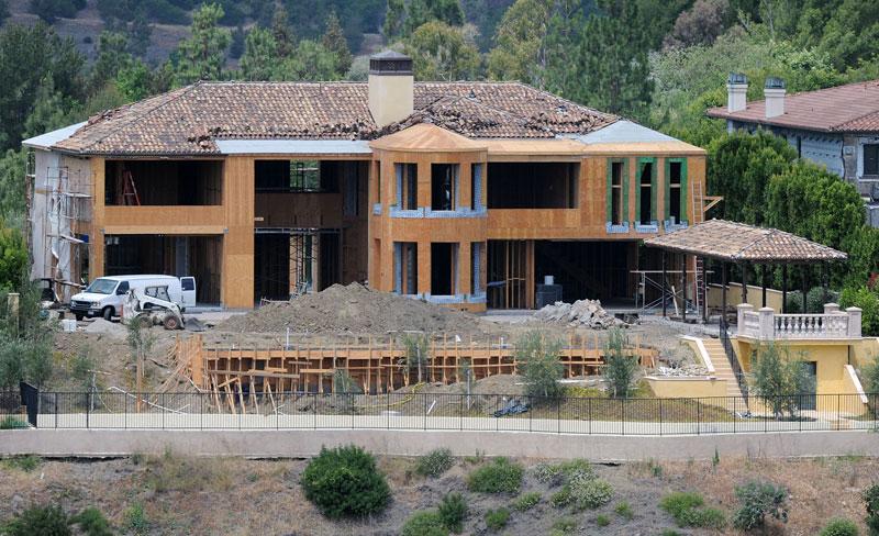 Kanye West Kim Kardashian Mansion Renovation Divorce