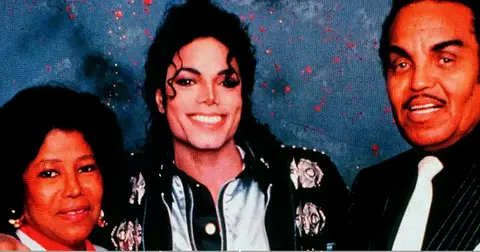 michael jackson mom katherine accused owing back taxes state of california fighting pop star estate secret deal