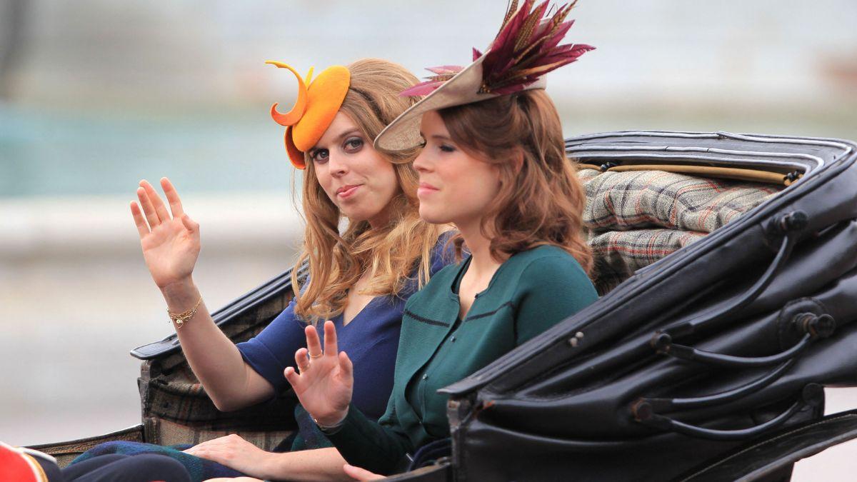 Photo of Princess Beatrice and Eugenie