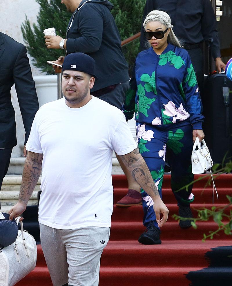 //rob kardashian blac chyna pregnant breakup clause contract filming