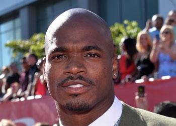 Adrian Peterson-son-child-dies-beaten-mother-boyfriend-arrested