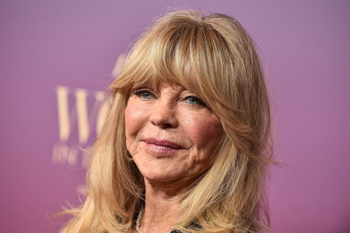 Goldie Hawn reportedly decided to marry Kurt Russell after a health scare, according to an insider.