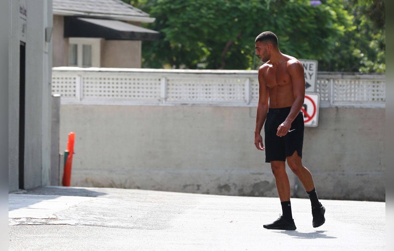 Younes Bendjima Works Up A Sweat At Crossfit