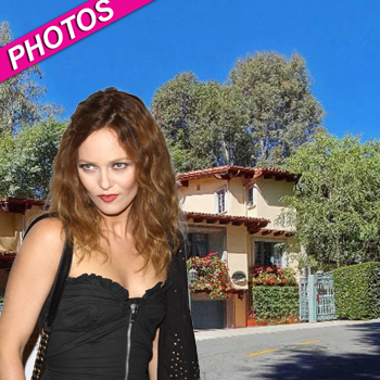 //johnny depp buys home vanessa