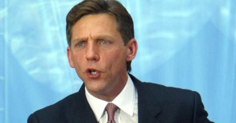 //father scientology leader david miscavige writing tell all book