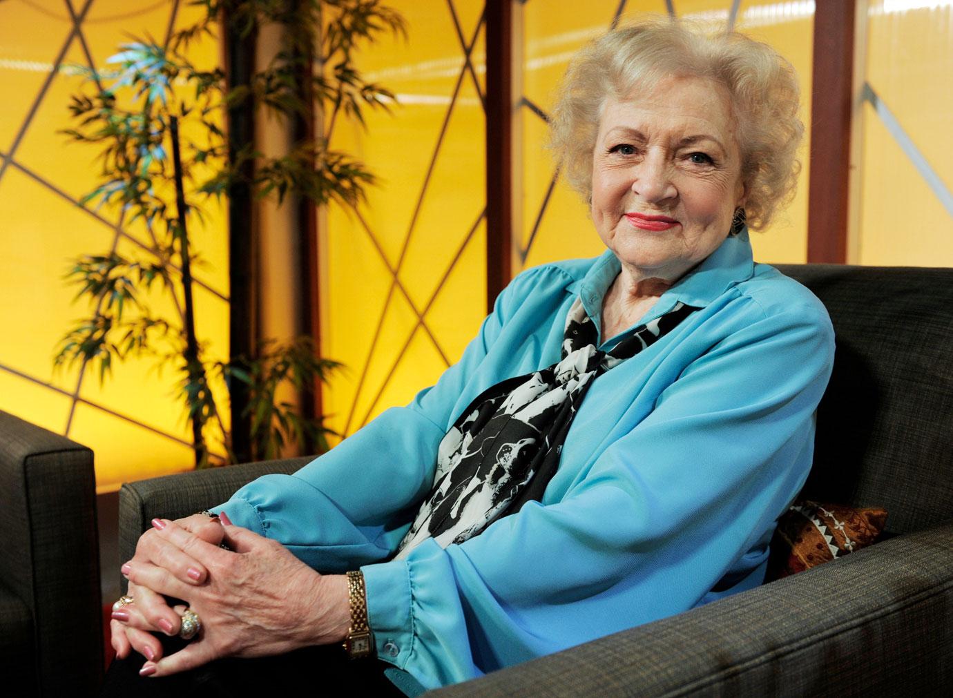 Boozehound Betty White Still Partying – Even At 98!