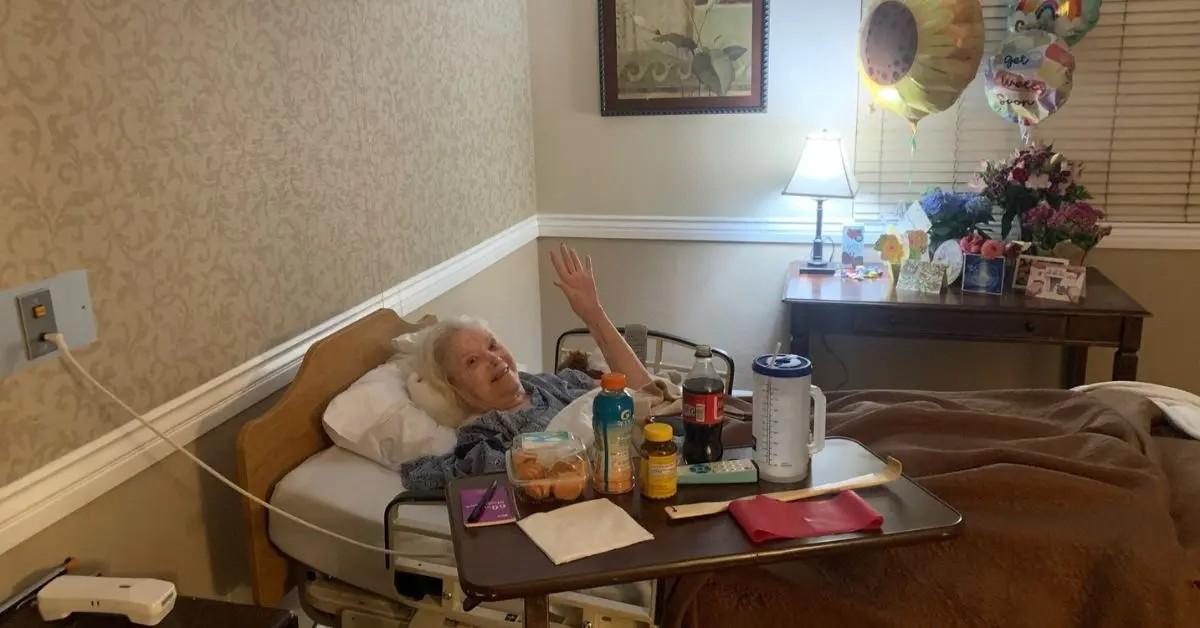 photo of Sally Kirkland