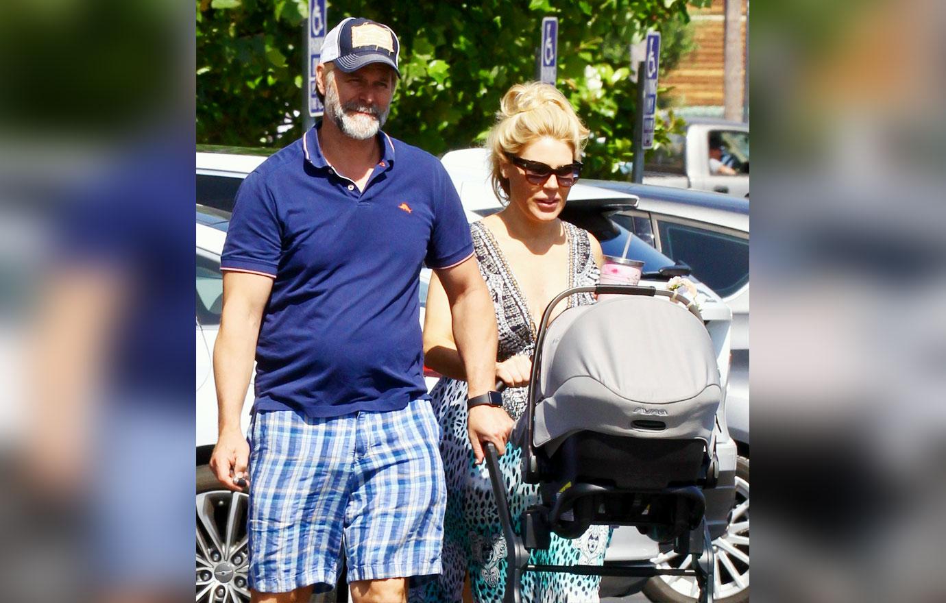 Gretchen Rossi Slade Smiley Step Out With Baby In Stroller