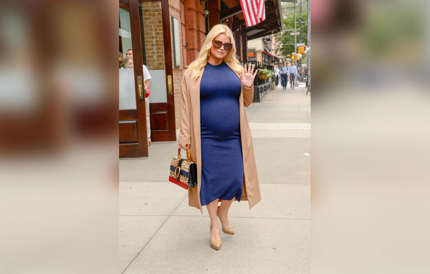 Jessica Simpson's Radiant Christmas Day Look with Her Baby Bump