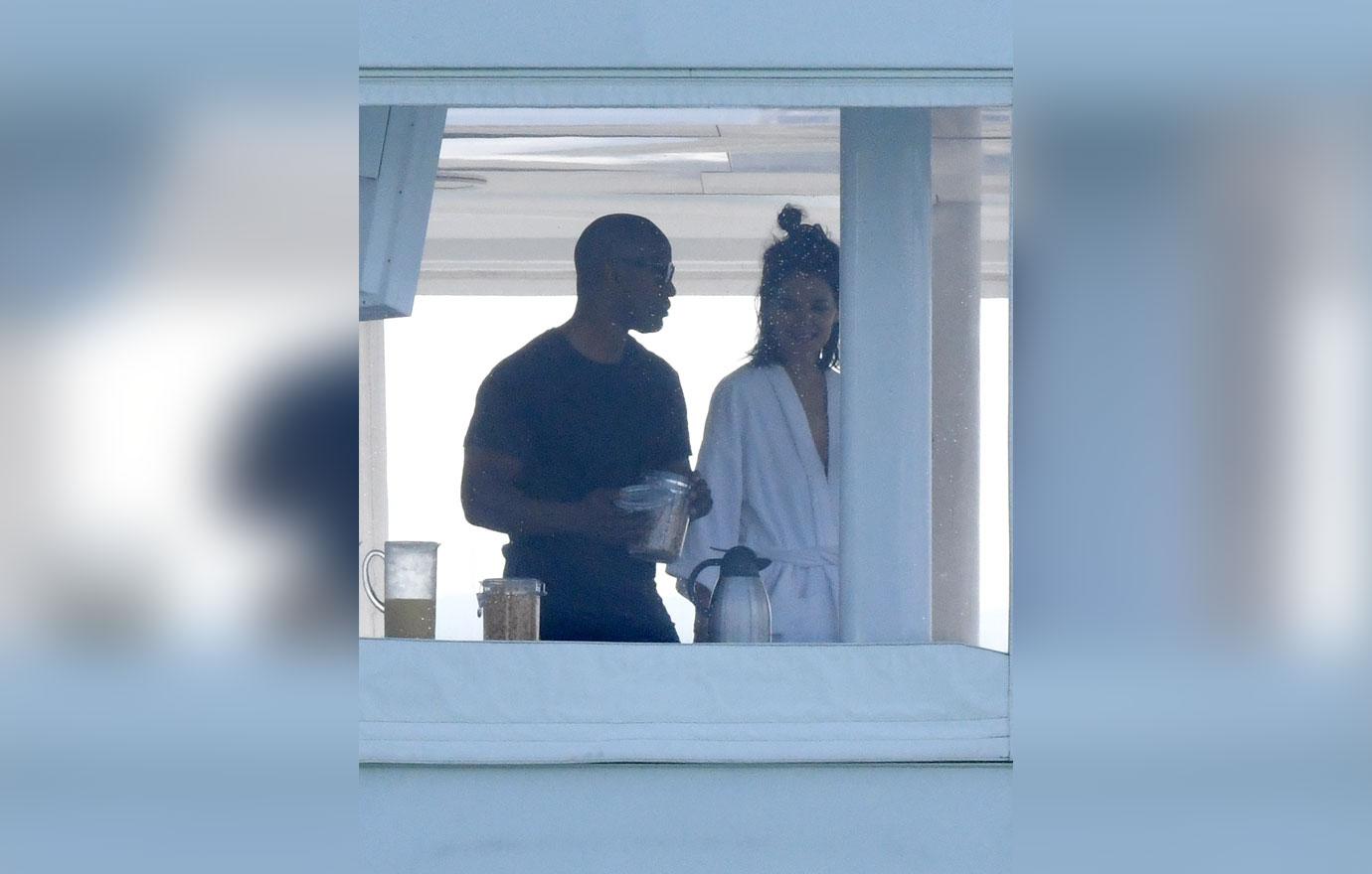 //katie holmes and jamie foxx pre wedding miami yacht holiday