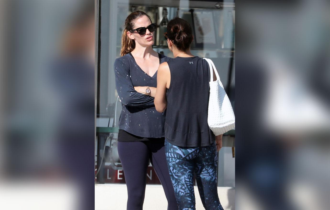 Jennifer Garner Ben Affleck Girlfriend SNL Gym