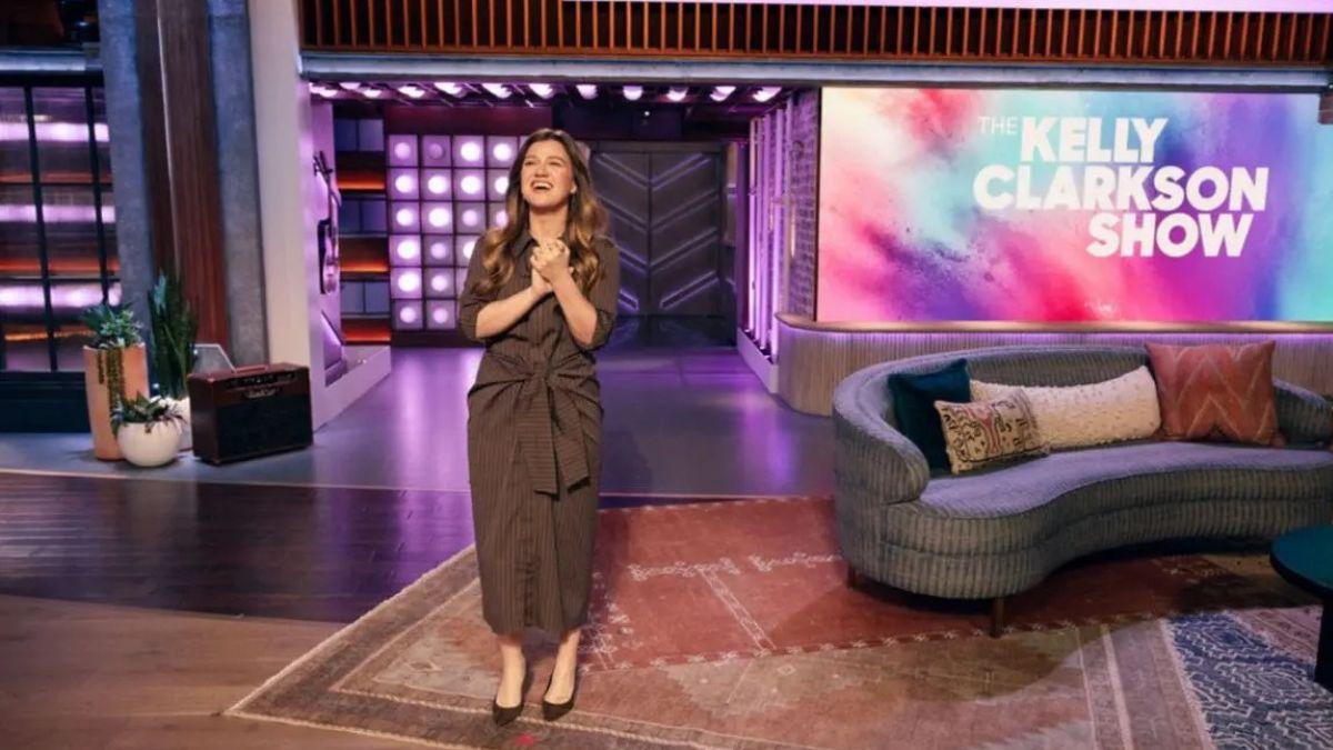 Photo of Kelly Clarkson