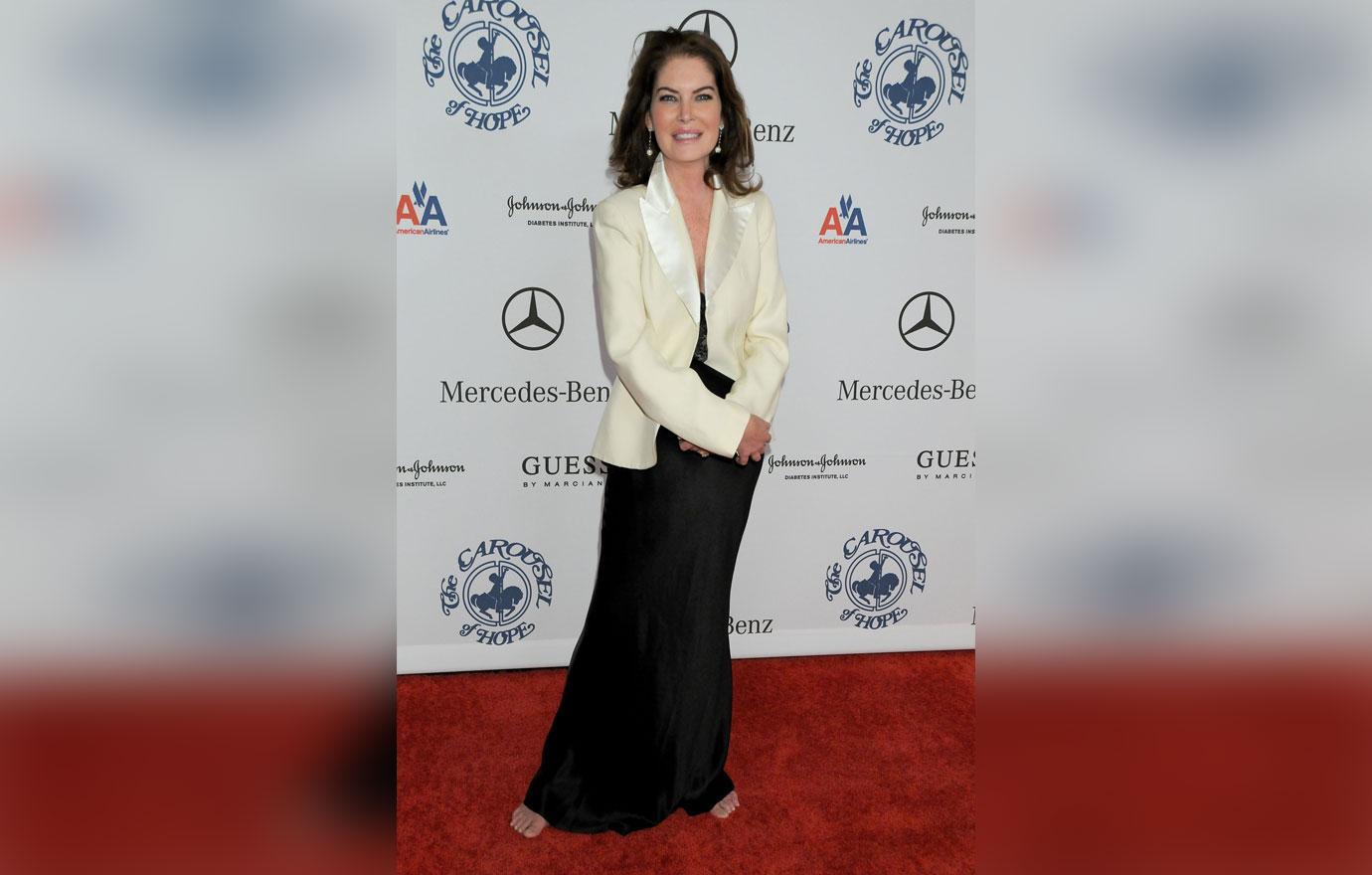 //Lara Flynn Boyle Unrecognizable Gala