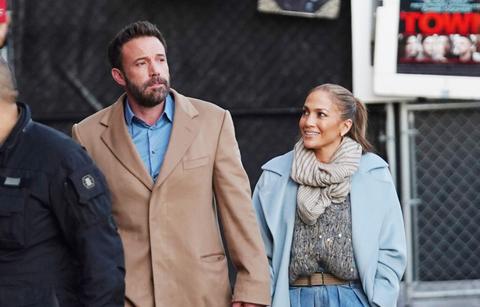 jennifer lopez ditches ben affleck lunch with daughter emma howard stern jennifer garner