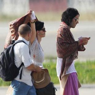 //spl_russell_brand_katy_perry_ _ _