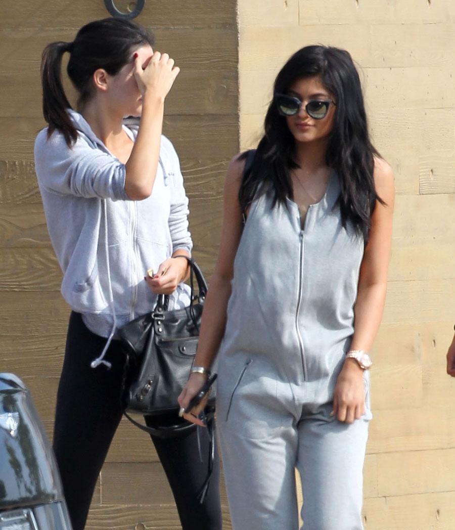 Kendall Kylie Jenner Snapchat Visit Bruce Jenner