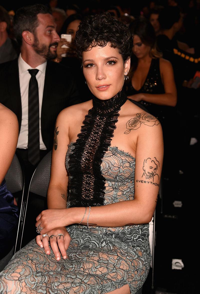 //Halsey_BillboardMusicAwards