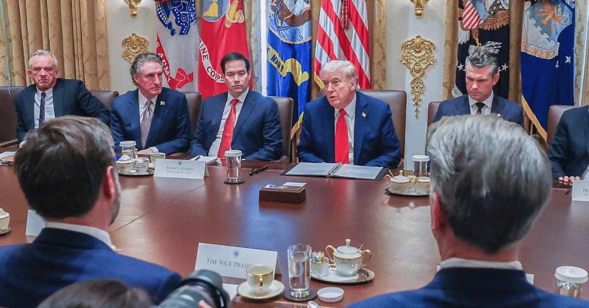 Photo of Donald Trump cabinet meeting