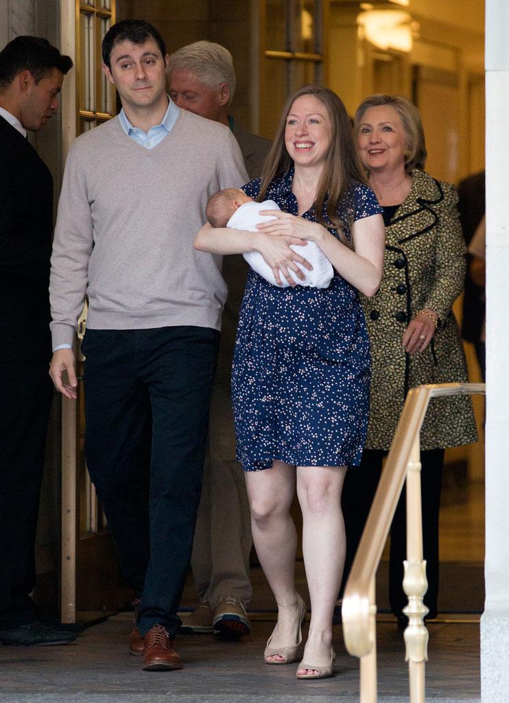 //bill clinton hillary clinton exit hospital chelsea grandson baby