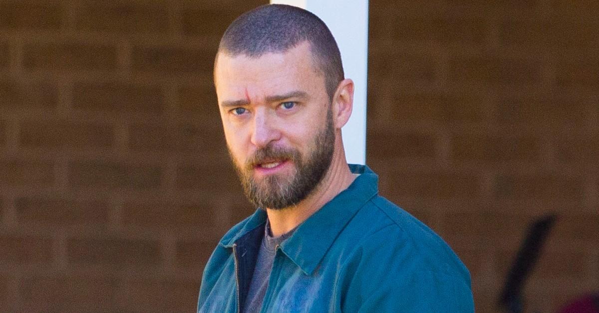 Justin Timberlake ducks away from Travis Kelce's celebration