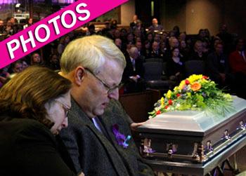 //pp_joshpowell_funeral