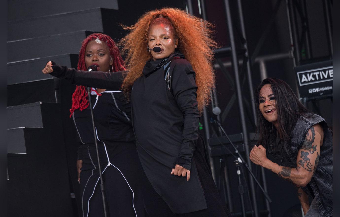 Janet Jackson Performs At Music Fest Amid Plastic Surgery Rumors