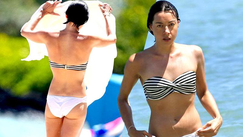 Beach Babe Aubrey Plaza Works Her Bikini Body In Hawaii 9 Hot