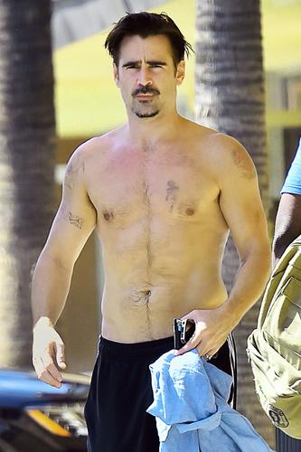 Getting Hot In Here True Detective Colin Farrell Goes Shirtless In West Hollywood 7 Sexy Pics