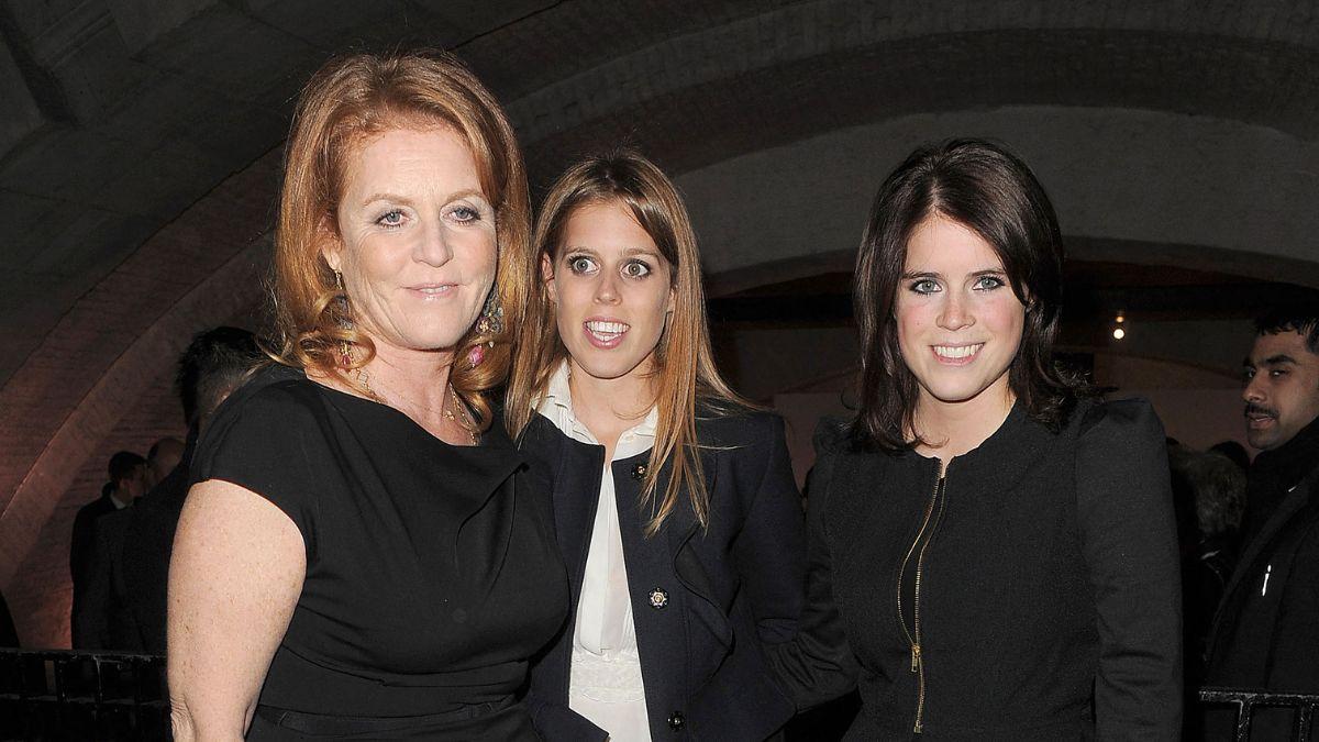 Photo of Sarah Ferguson with Princesses Beatrice and Eugenie
