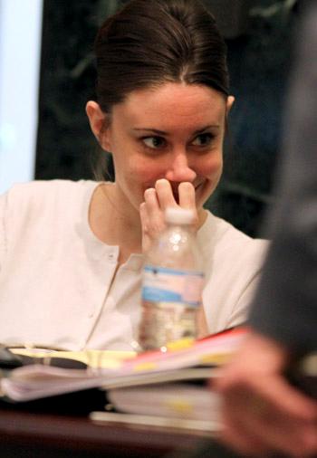 Casey Anthony Laughs During Bug Expert Testimony