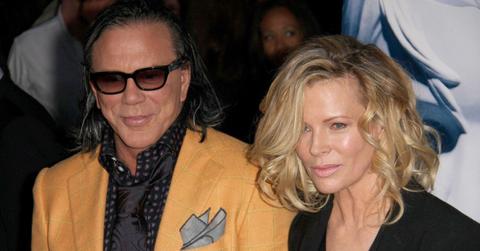 Kim Basinger has reached out to help Mickey Rourke, the fallen 'Wrestler' star, in Hollywood.