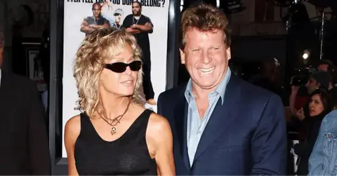 farrah fawcett allegedly cheated on ryan oneal in the late s