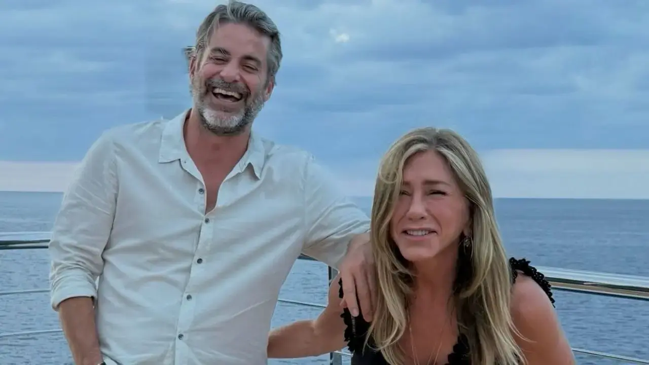 picture of Jim Curtis and Jennifer Aniston