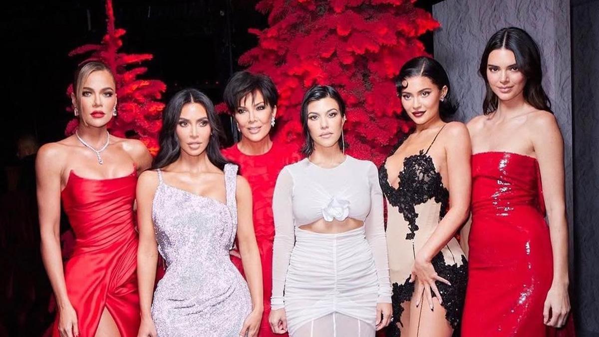 Khloe, Kim, Kourtney Kardashian and Kris, Kylie and Kendall Jenner