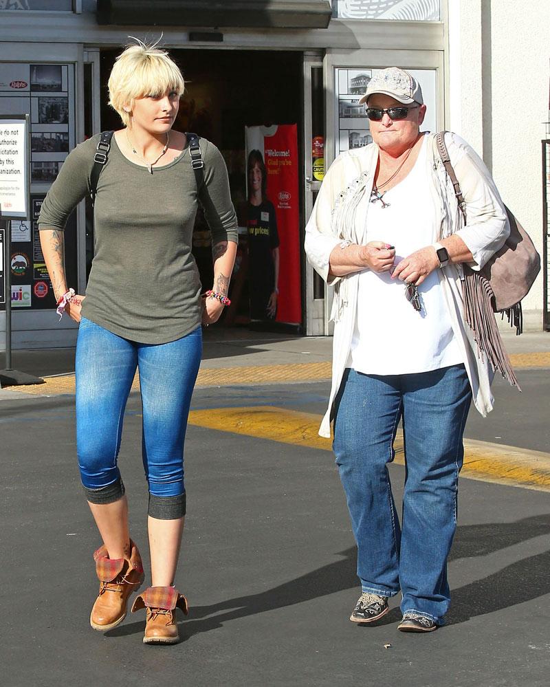 Paris Jackson Mom Debbie Rowe Cancer Reunited Pics