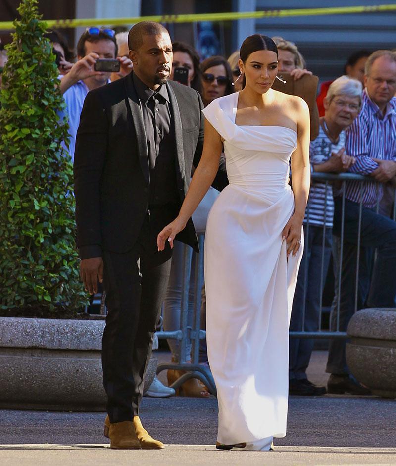 //Kim Kardashian Kanye West Taylor Swift Divorce Feud