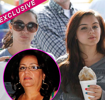 Ariel Winter's Mom Asked Publicist To Leak Nude Photos Of Her Other