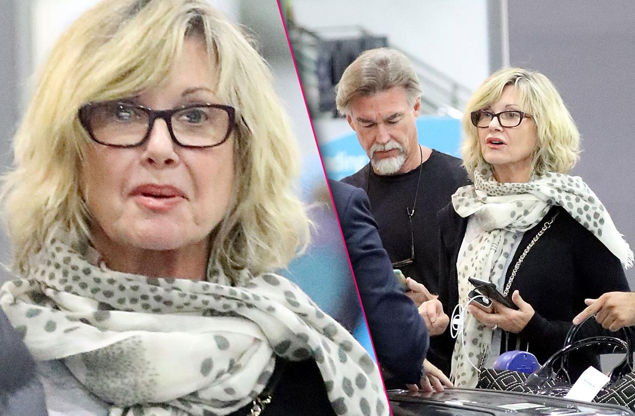 Olivia Newton John Still Smiling Despite Stage Iv Cancer Horror